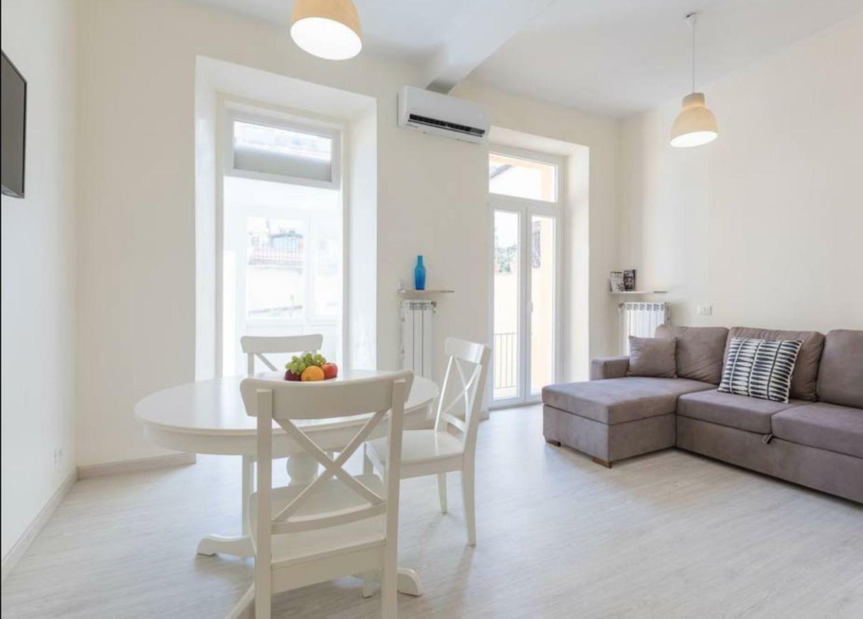 Quiet With Large Terrace In Spanish Steps Area Roma